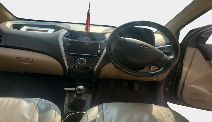 2014 Hyundai Eon MAGNA +, Petrol, Manual, 1,02,951 km, interior