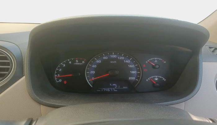 2015 Hyundai Xcent S 1.1 CRDI, Diesel, Manual, 1,74,677 km, interior