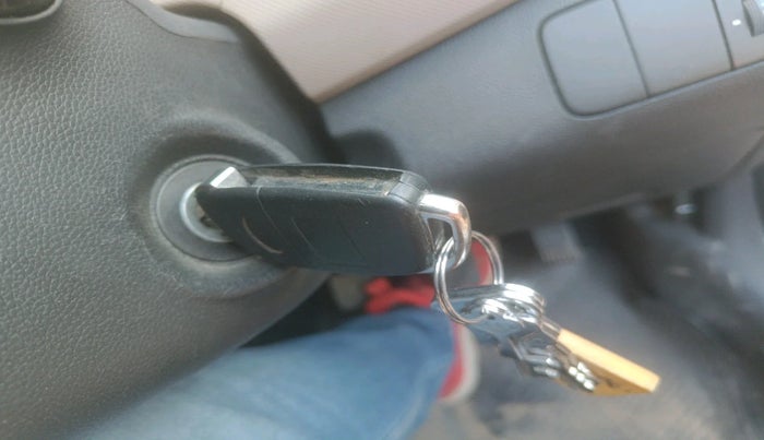 2015 Hyundai Xcent S 1.1 CRDI, Diesel, Manual, 1,74,677 km, interior