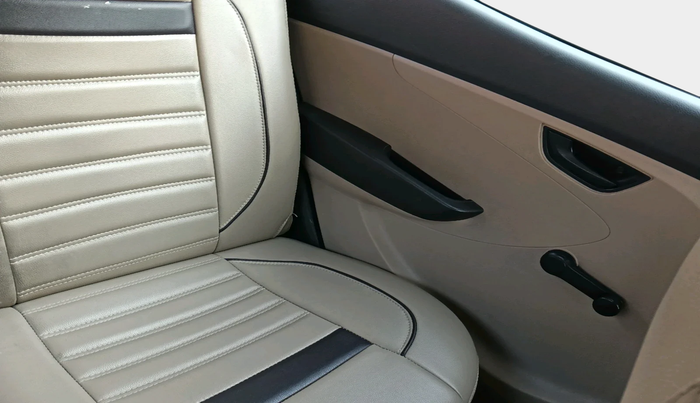 2017 Hyundai Eon ERA +, Petrol, Manual, 73,934 km, interior