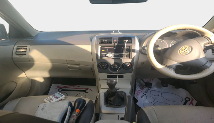 2010 Toyota Corolla petrol, Petrol, Automatic, 1,04,933 km, interior