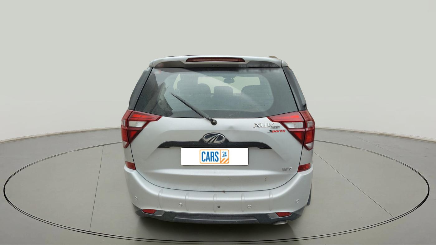 2019 Mahindra XUV500 W7, Diesel, Manual, 76,000 km, exterior