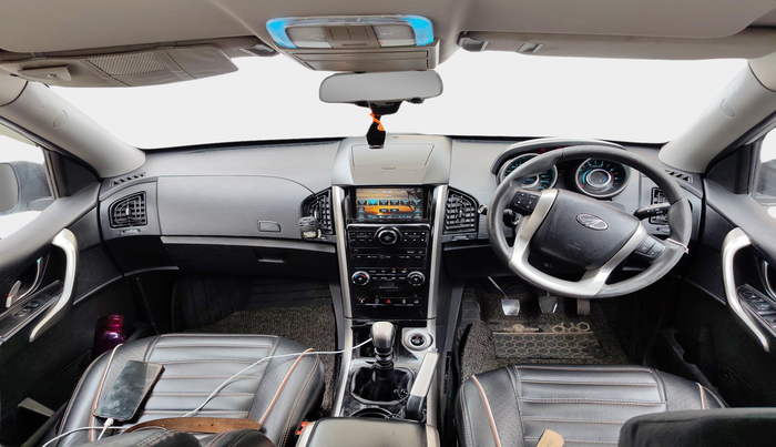 2019 Mahindra XUV500 W7, Diesel, Manual, 74,269 km, interior