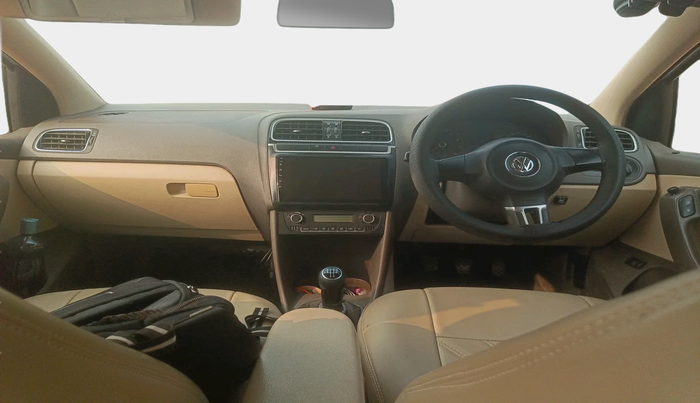 2011 Volkswagen Vento HIGHLINE 1.6 MPI, Petrol, Manual, 74,165 km, interior