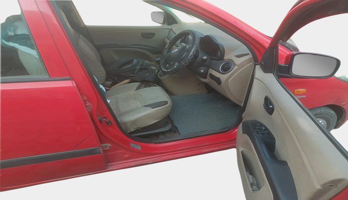 2010 Hyundai i10 MAGNA 1.2, Petrol, Manual, 64,236 km, interior