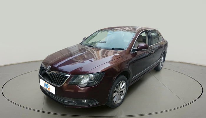 2014 Skoda Superb ELEGANCE 2.0 TDI CR AT, Diesel, Automatic, 1,35,322 km, exterior