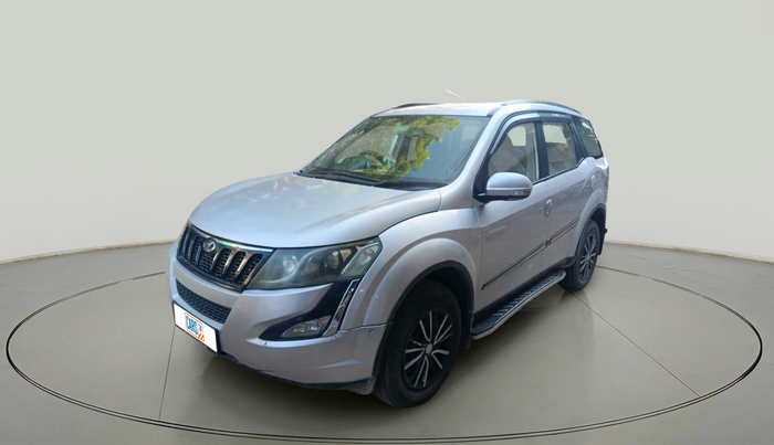 2016 Mahindra XUV500 W6, Diesel, Manual, 94,972 km, exterior