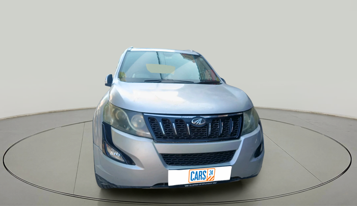 2016 Mahindra XUV500 W6, Diesel, Manual, 94,972 km, exterior