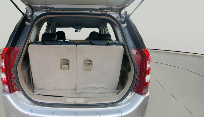 2016 Mahindra XUV500 W6, Diesel, Manual, 94,972 km, exterior