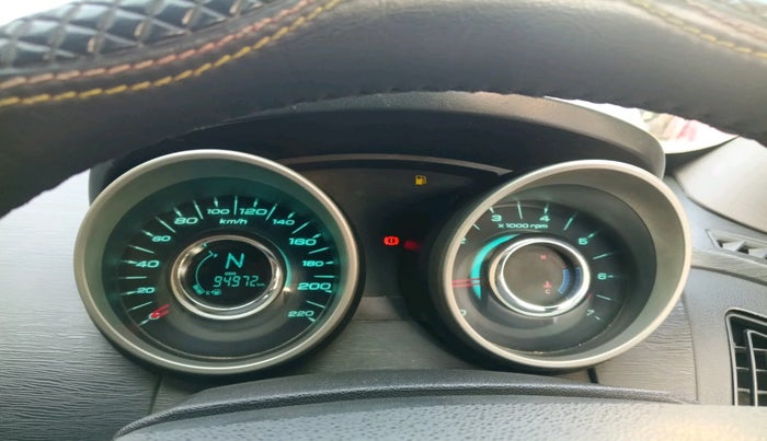 2016 Mahindra XUV500 W6, Diesel, Manual, 94,972 km, interior