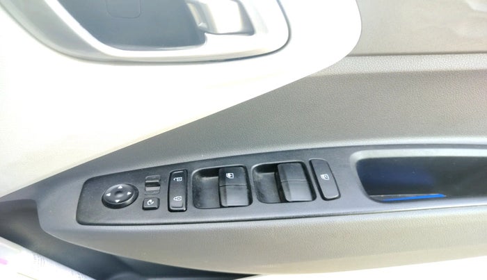 2024 Hyundai GRAND I10 NIOS SPORTZ 1.2 KAPPA VTVT, Petrol, Manual, 18,985 km, interior