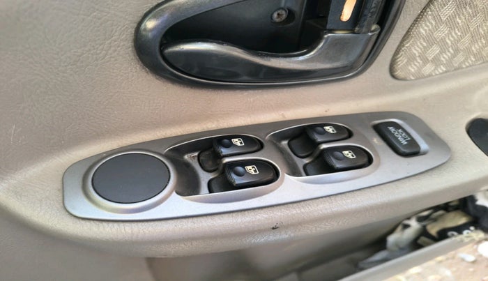 2011 Hyundai Accent EXECUTIVE, Petrol, Manual, 1,12,669 km, interior