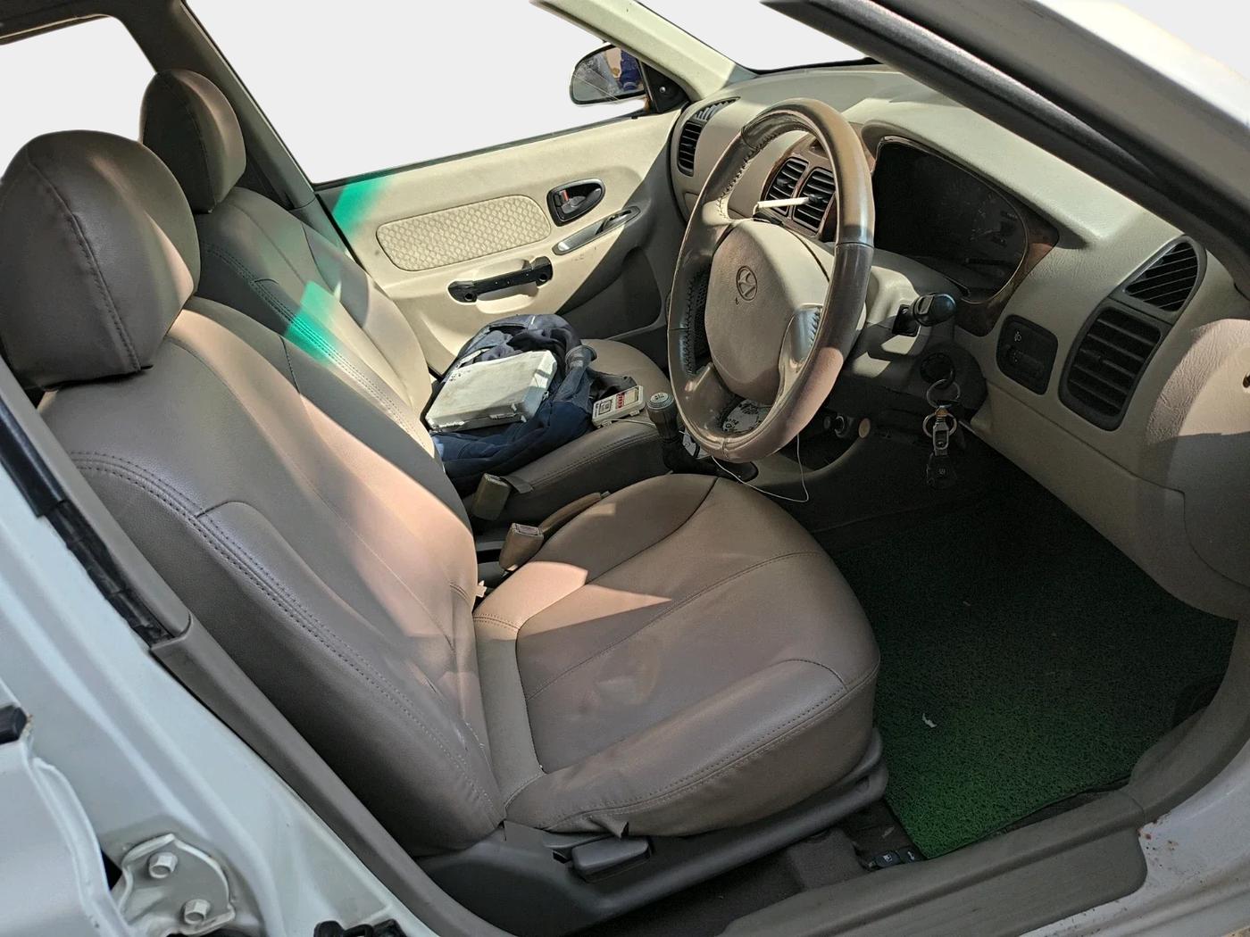 2011 Hyundai Accent EXECUTIVE, Petrol, Manual, 1,12,669 km, interior