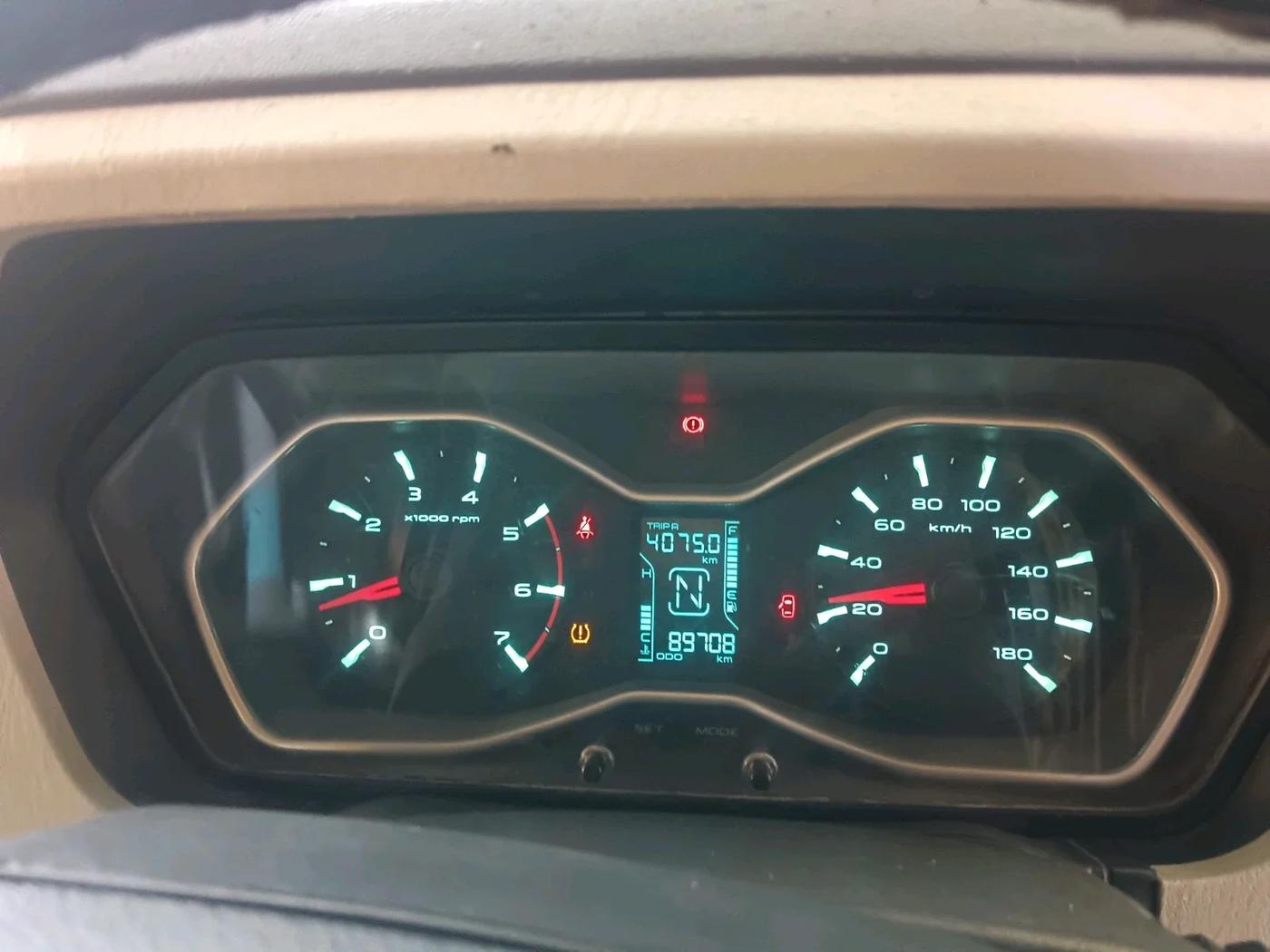 2018 Mahindra Scorpio S11 2WD, Diesel, Manual, 89,708 km, interior