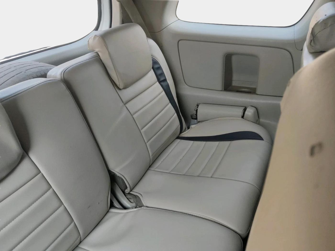 2014 Toyota Innova 2.5 GX 8 STR, Diesel, Manual, 1,59,457 km, interior