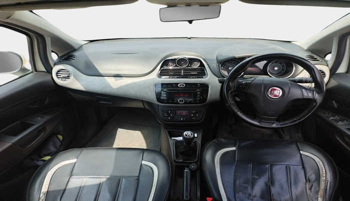 2014 Fiat Avventura EMOTION MULTIJET 1.3, Diesel, Manual, 1,19,947 km, interior