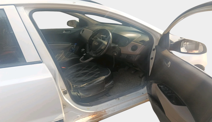 2015 Hyundai Grand i10 SPORTZ 1.1 CRDI, Diesel, Manual, 1,33,232 km, interior