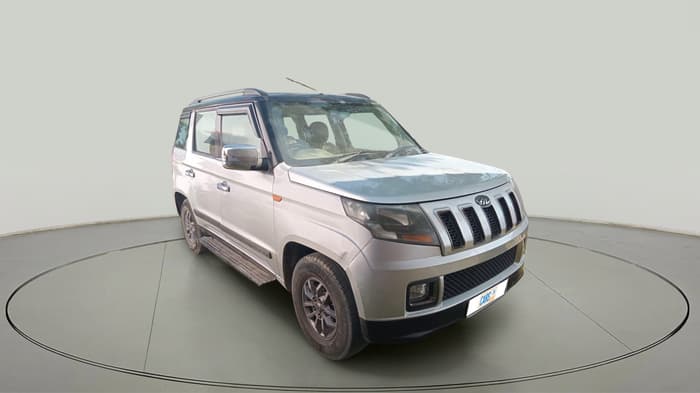 2018 Mahindra TUV300 T10 DUAL TONE, Diesel, Manual, 1,32,711 km, exterior