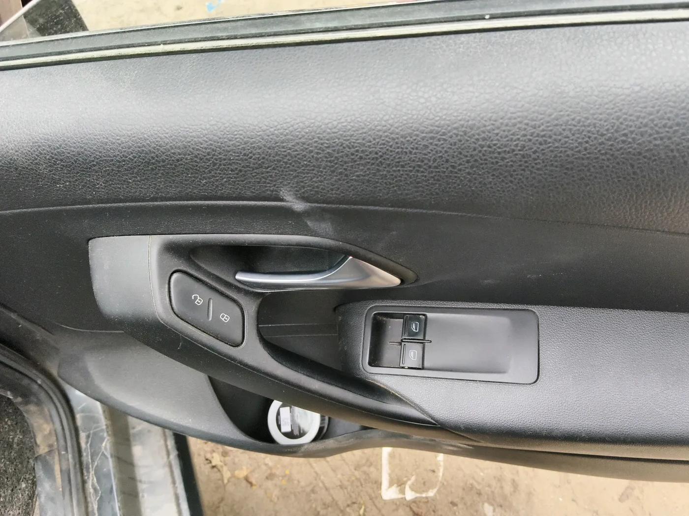 2019 Volkswagen Ameo TRENDLINE 1.0L, Petrol, Manual, 11,457 km, interior