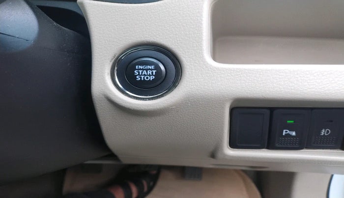 2017 Maruti Ciaz ALPHA 1.4 PETROL, Petrol, Manual, 90,436 km, interior