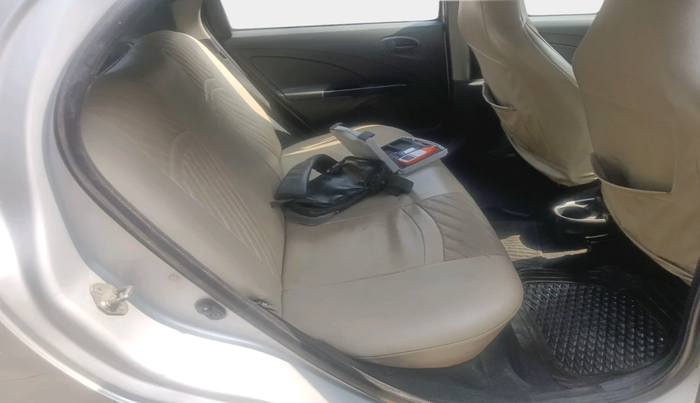 2012 Toyota Etios Liva GD, Diesel, Manual, 4,20,550 km, interior