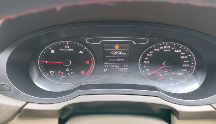 2013 Audi Q3 2.0 QUATTRO TDI AT, Diesel, Automatic, 1,17,737 km, interior