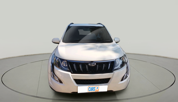 2015 Mahindra XUV500 W10, Diesel, Manual, 1,63,339 km, exterior
