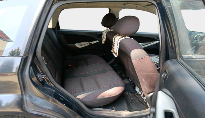 2011 Ford Figo TITANIUM 1.4 DIESEL, Diesel, Manual, 1,32,434 km, interior