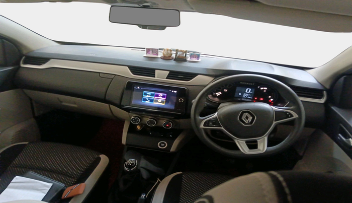2022 Renault TRIBER RXZ, Petrol, Manual, 32,637 km, interior