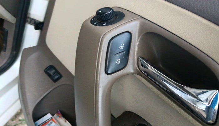 2012 Skoda Rapid ACTIVE 1.6 TDI CR MT, Diesel, Manual, 1,68,757 km, interior