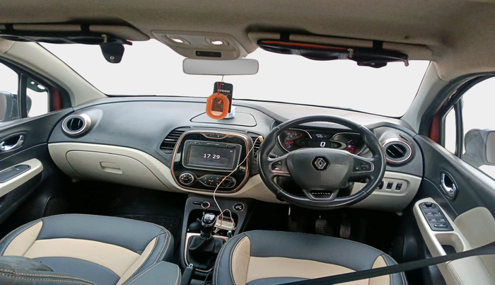 2017 Renault Captur PLATINE DIESEL DUAL TONE, Diesel, Manual, 1,50,756 km, interior
