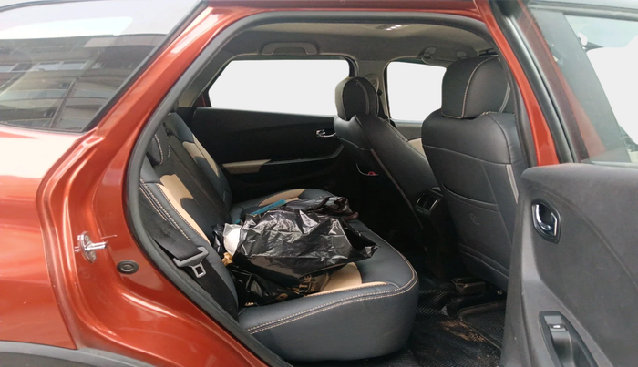 2017 Renault Captur PLATINE DIESEL DUAL TONE, Diesel, Manual, 1,50,756 km, interior