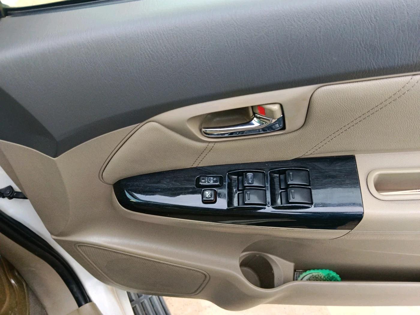 2012 Toyota Fortuner 3.0 4X2 AT, Diesel, Automatic, 2,47,799 km, interior