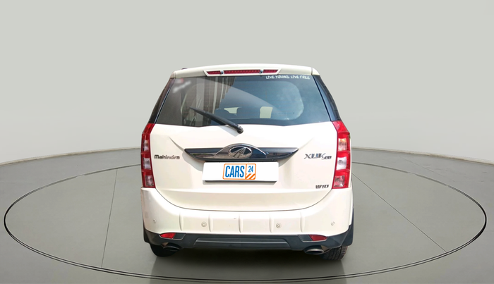 2016 Mahindra XUV500 W10, Diesel, Manual, 83,247 km, exterior