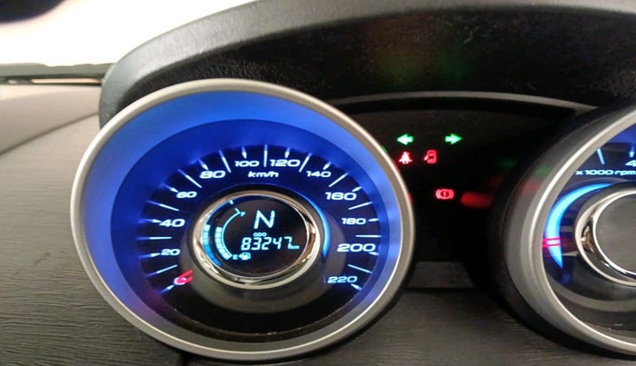 2016 Mahindra XUV500 W10, Diesel, Manual, 83,247 km, interior