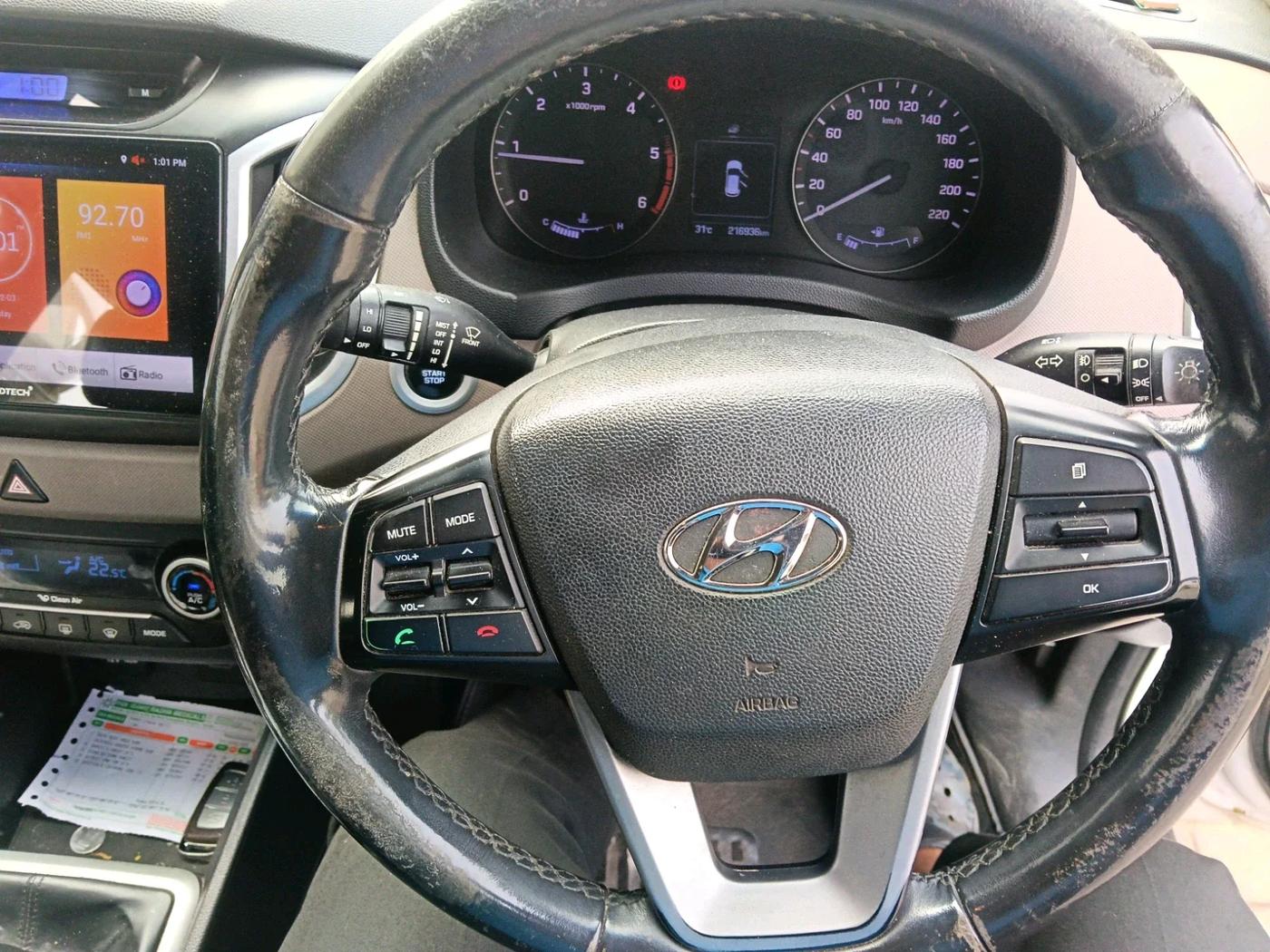 2015 Hyundai Creta SX 1.6 DIESEL, Diesel, Manual, 2,16,936 km, interior
