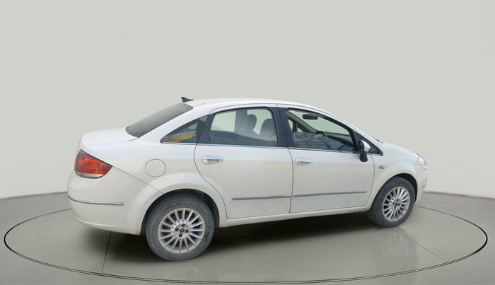 2013 Fiat Linea EMOTION 1.3, Diesel, Manual, 1,03,381 km, exterior