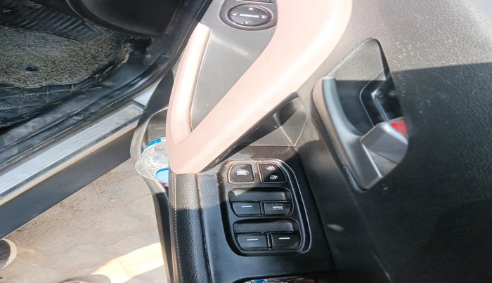 2018 Hyundai Creta SX (O) 1.6 PETROL, Petrol, Manual, 1,27,654 km, interior