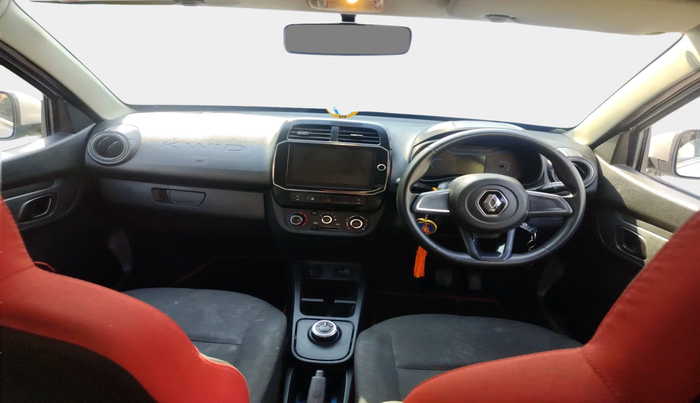 2022 Renault Kwid RXT 1.0 AMT, Petrol, Automatic, 39,000 km, interior