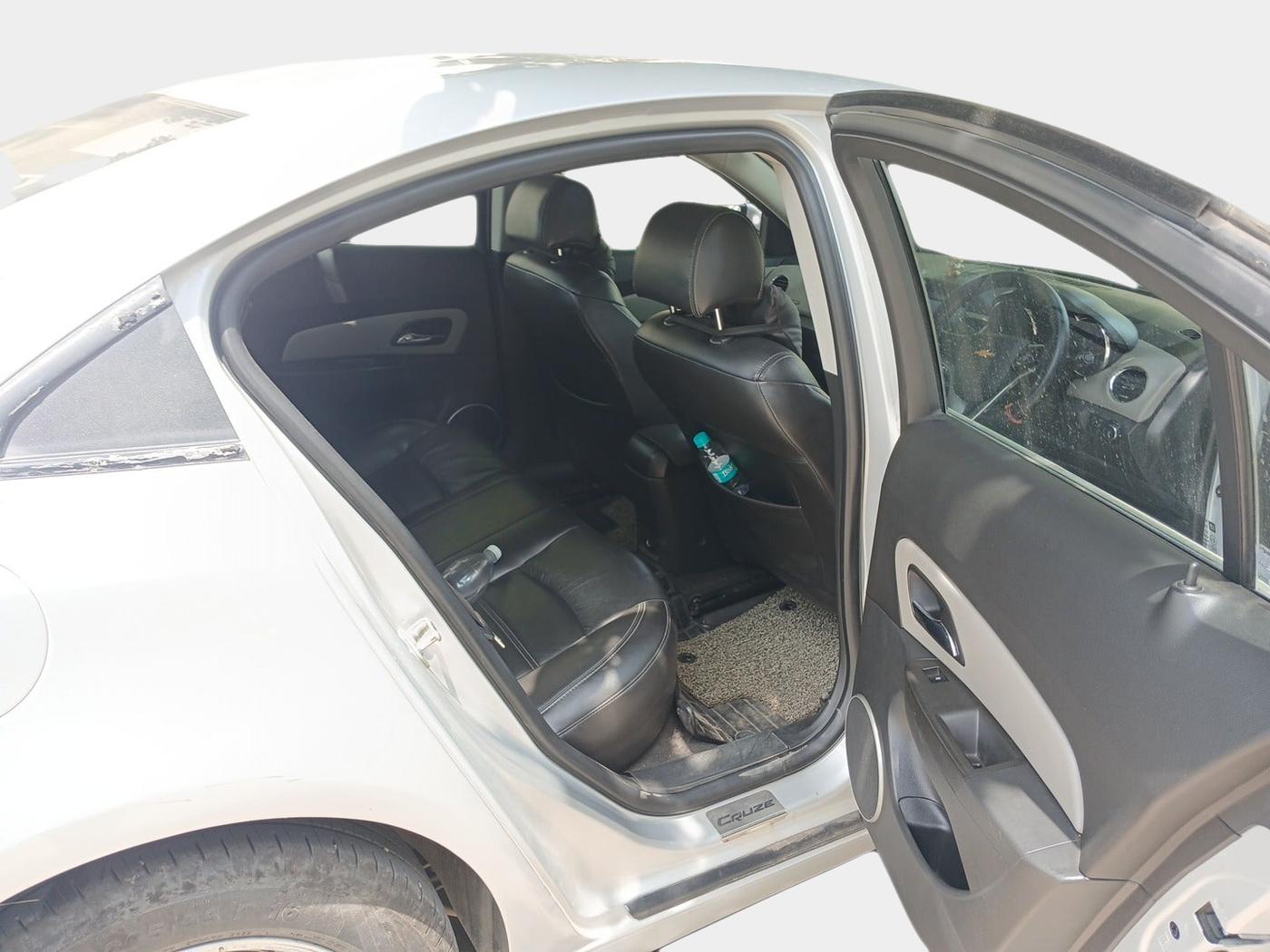 2015 Chevrolet Cruze LTZ, Diesel, Manual, 96,279 km, interior
