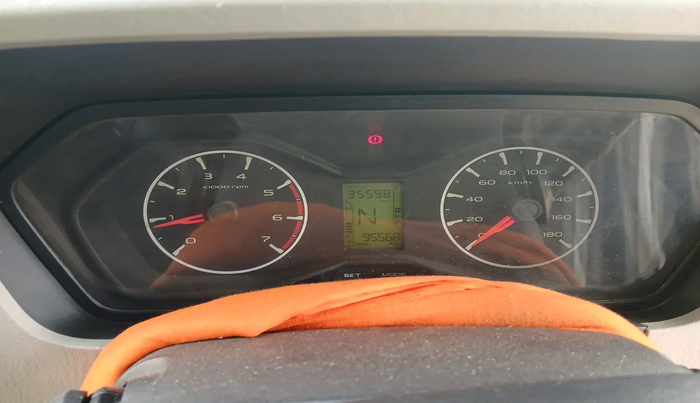 2016 Mahindra Scorpio S6 PLUS 1.99, Diesel, Manual, 1,33,218 km, interior