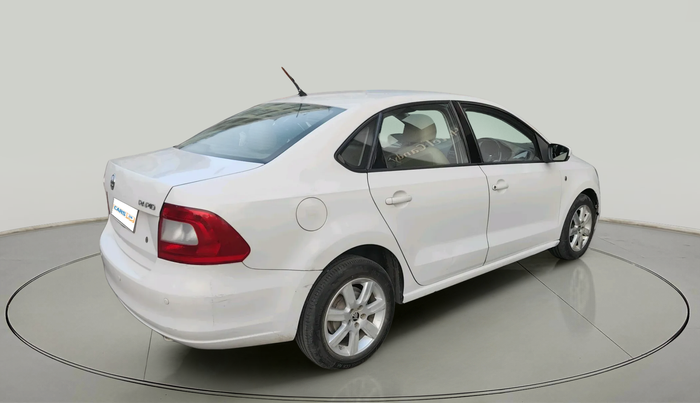 2014 Skoda Rapid ELEGANCE 1.6 TDI CR MT, Diesel, Manual, 2,15,229 km, exterior