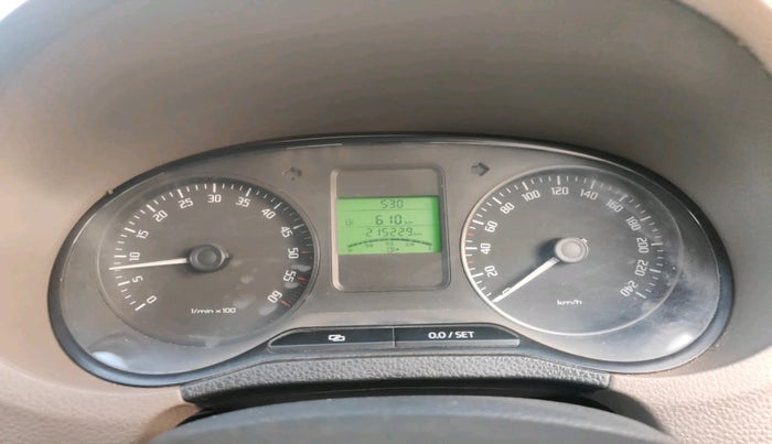 2014 Skoda Rapid ELEGANCE 1.6 TDI CR MT, Diesel, Manual, 2,15,229 km, interior