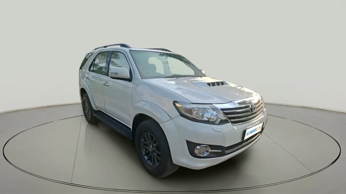 2014 Toyota Fortuner 3.0 4X2 MT, Diesel, Manual, 2,01,747 km, exterior