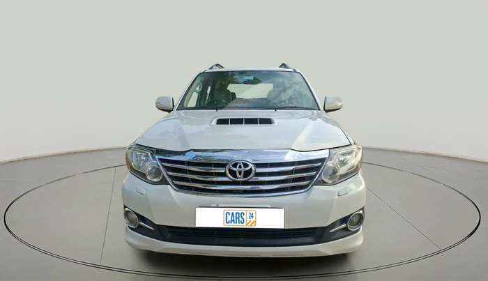 2014 Toyota Fortuner 3.0 4X2 MT, Diesel, Manual, 2,01,747 km, exterior