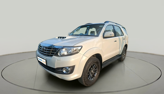 2014 Toyota Fortuner 3.0 4X2 MT, Diesel, Manual, 2,01,747 km, exterior