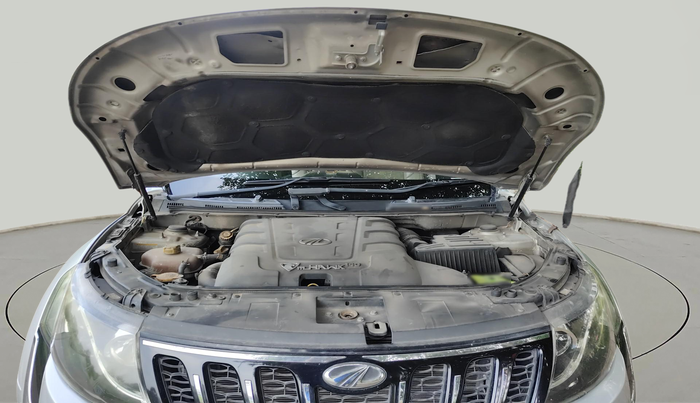 2016 Mahindra XUV500 W10, Diesel, Manual, 1,53,678 km, exterior
