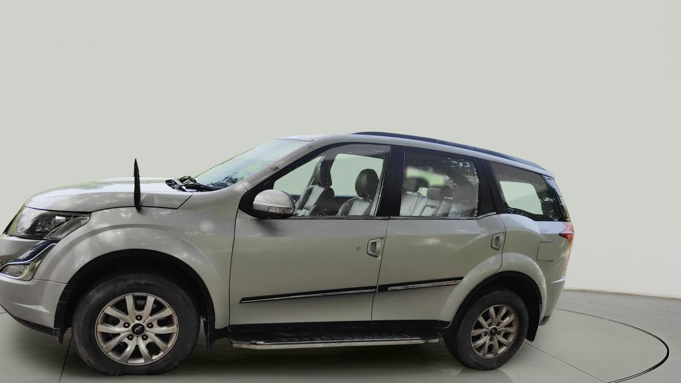 2016 Mahindra XUV500 W10, Diesel, Manual, 1,53,678 km, exterior