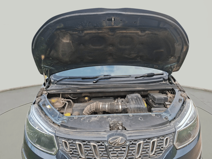 2018 Mahindra MARAZZO M8 7 STR, Diesel, Manual, 1,15,871 km, exterior