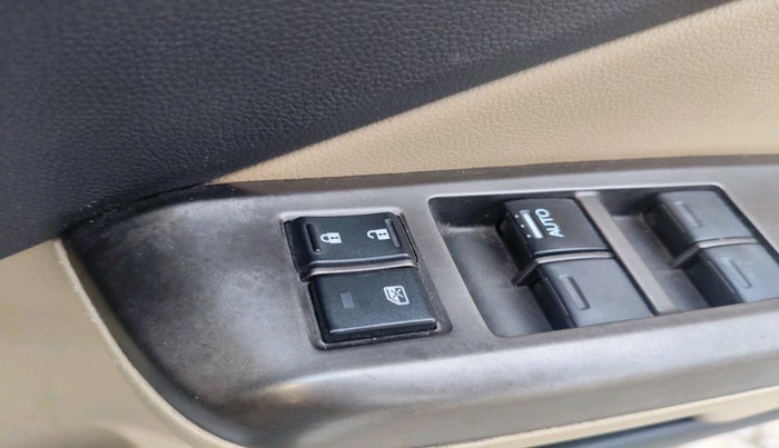 2019 Honda City 1.5L I-VTEC ZX, CNG, Manual, 1,00,244 km, interior